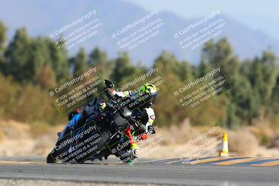 media/Jan-14-2024-SoCal Trackdays (Sun) [[2e55ec21a6]]/Turn 7 (140pm)/